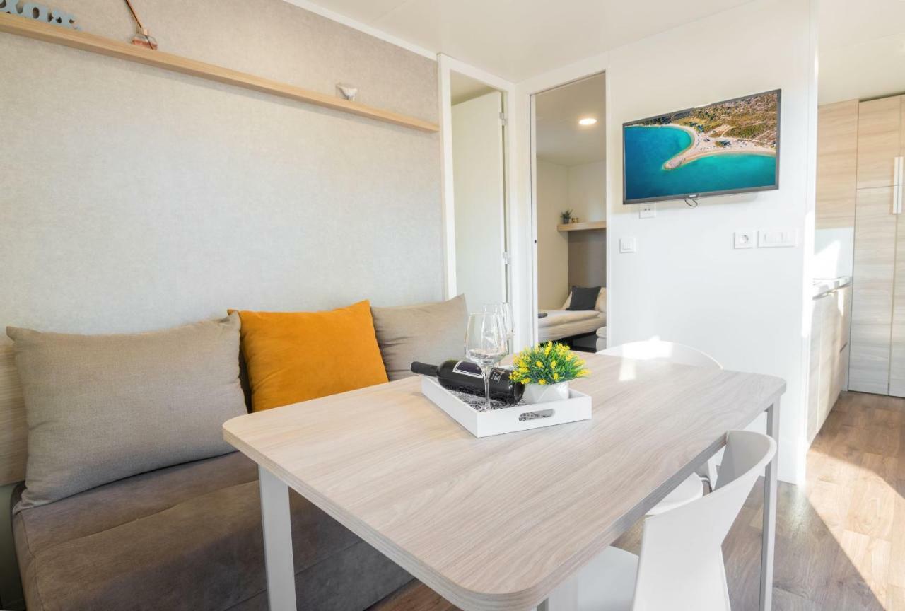 Apartments And Mobile Homes มาคาร์สกา ภายนอก รูปภาพ